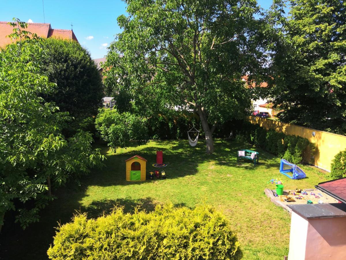 Apartament Historicky Dum U Lazni Trzeboń Zewnętrze zdjęcie