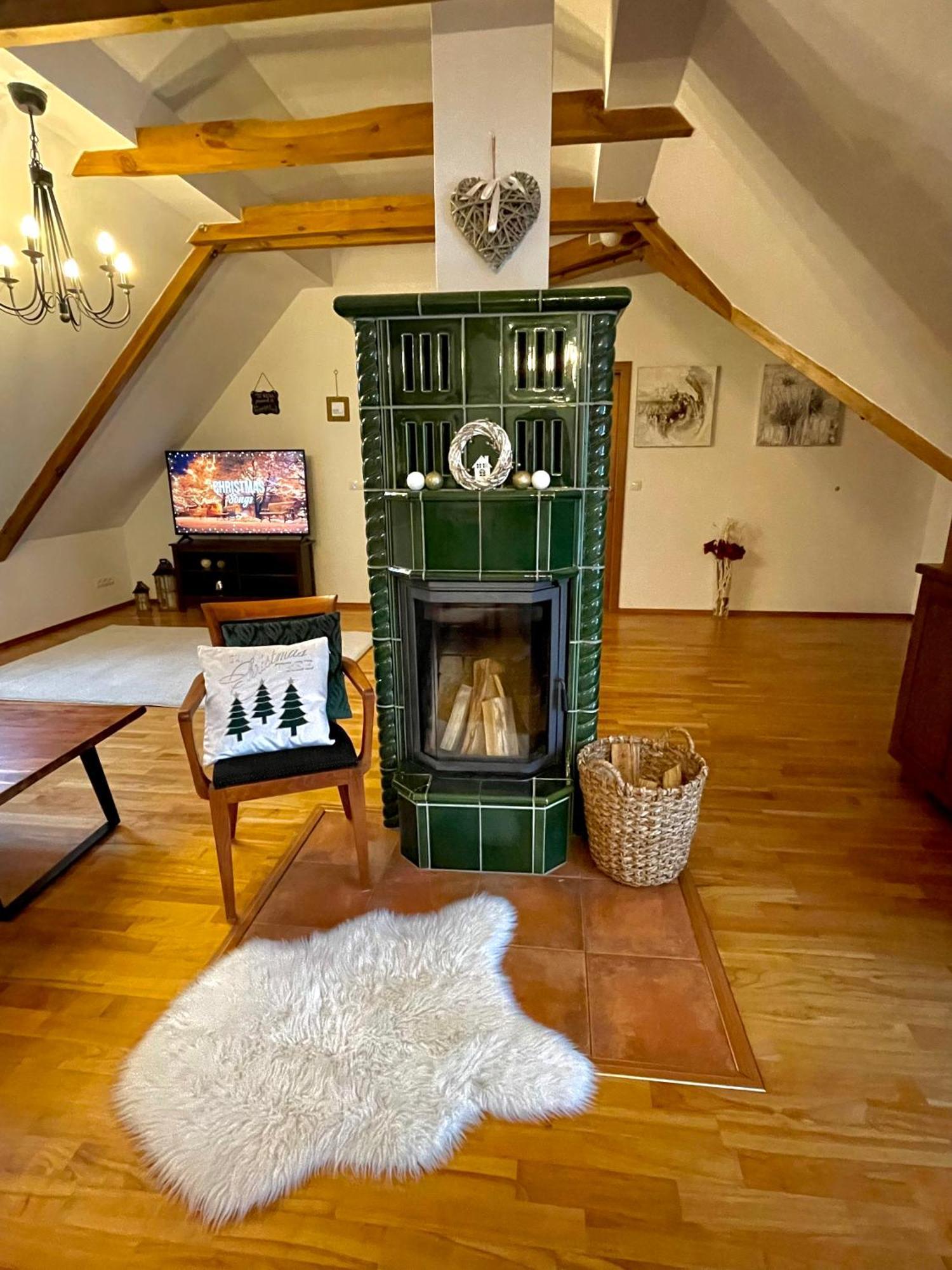 Apartament Historicky Dum U Lazni Trzeboń Zewnętrze zdjęcie