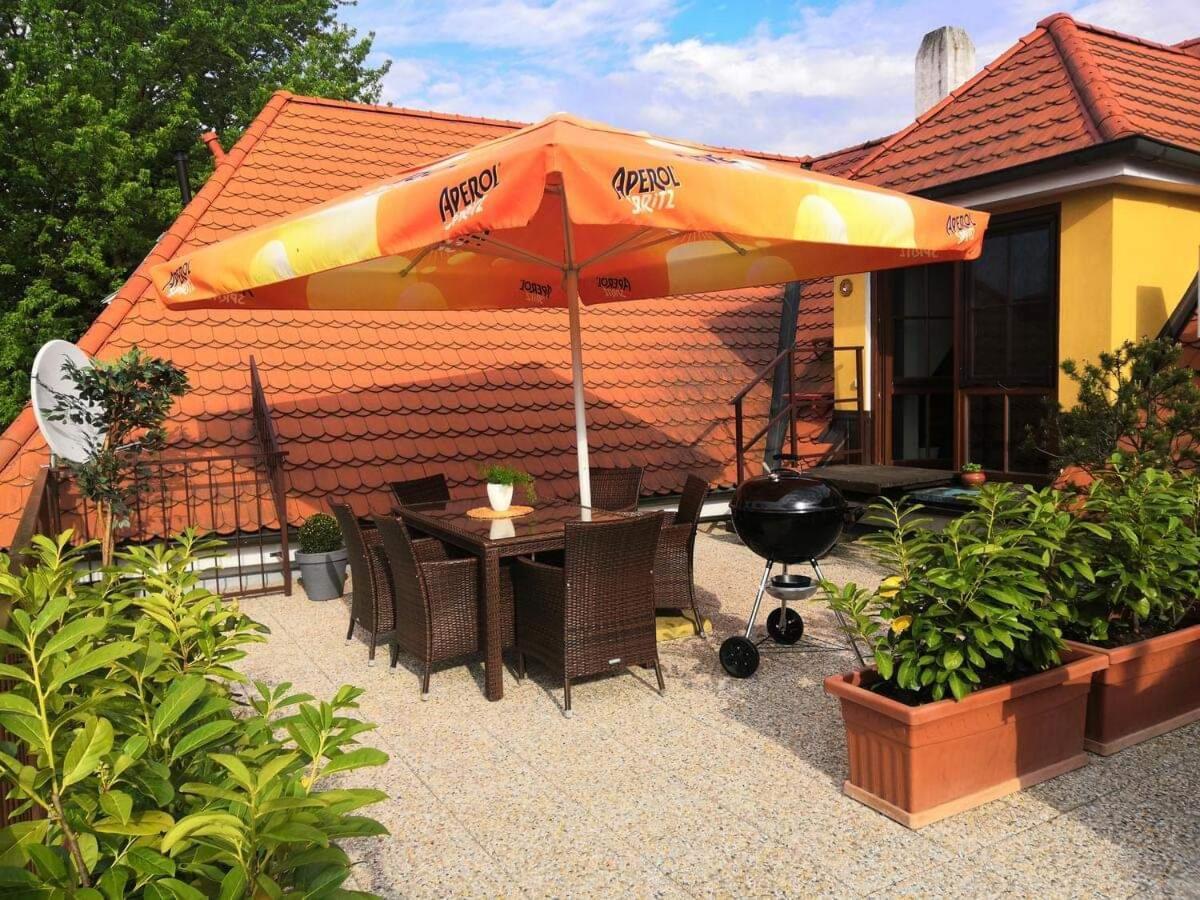 Apartament Historicky Dum U Lazni Trzeboń Zewnętrze zdjęcie