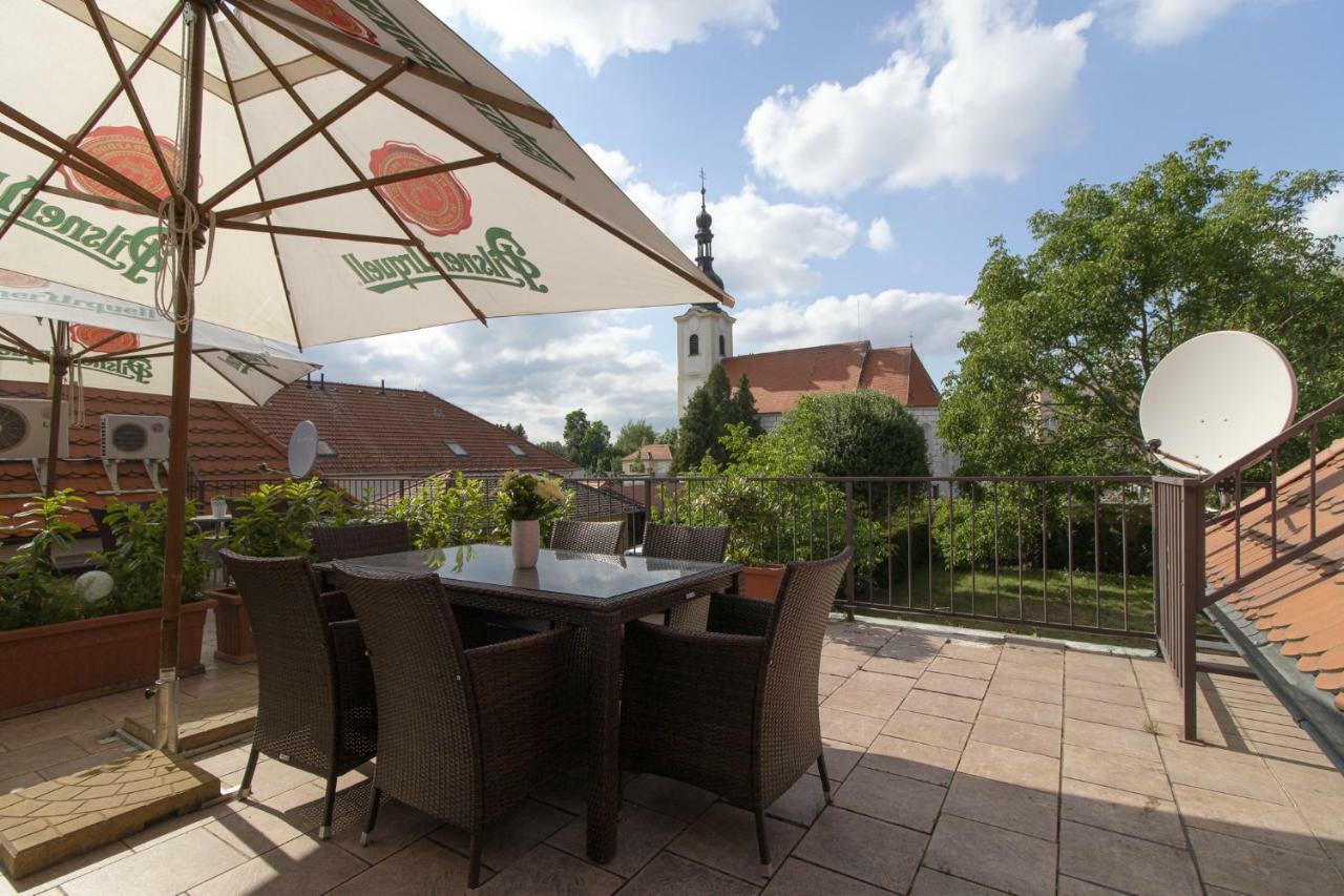 Apartament Historicky Dum U Lazni Trzeboń Zewnętrze zdjęcie